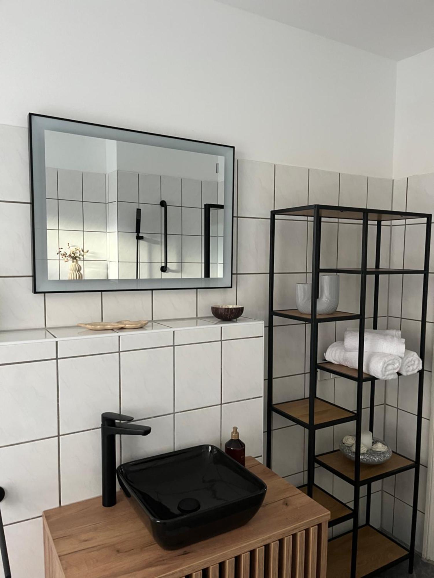 Ute - Gemuetliche Und Moderne In Der Innenstadt Apartment *